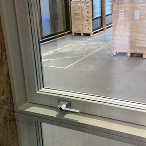 Optional cill-fitted handle